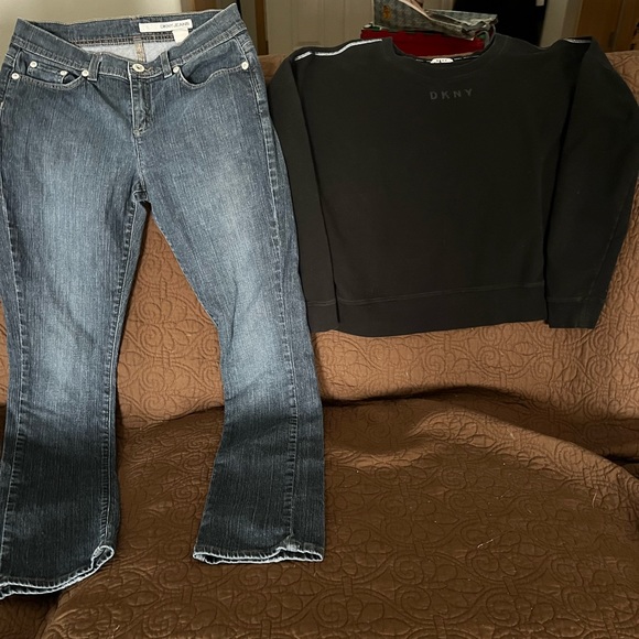 Dkny Tops - EUC DKNY JEAN OUTFIT STRAIGHT LEG 10/32 TOP L